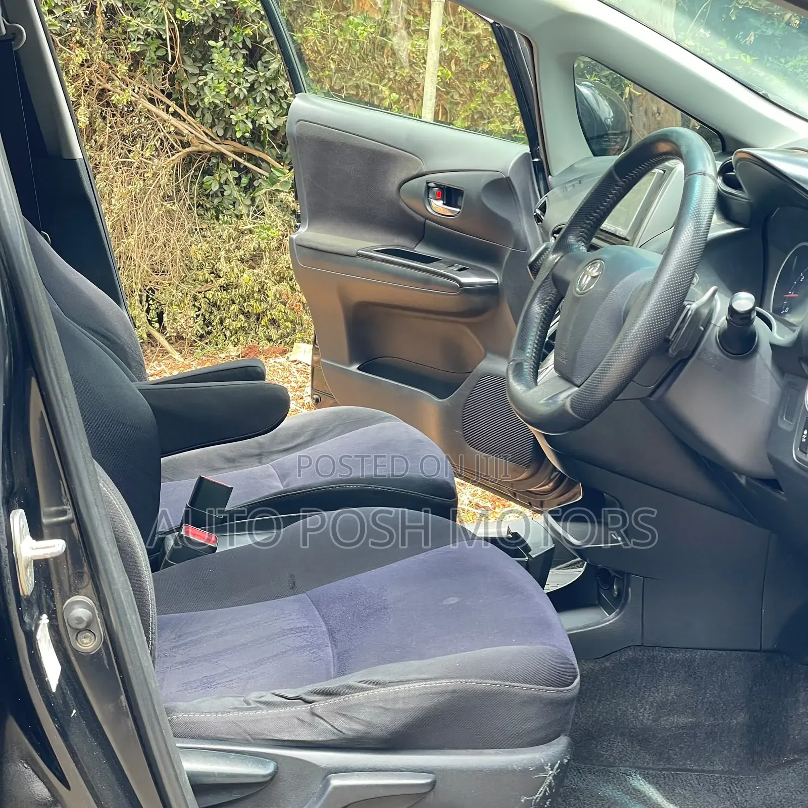 Toyota Wish 2014 Black