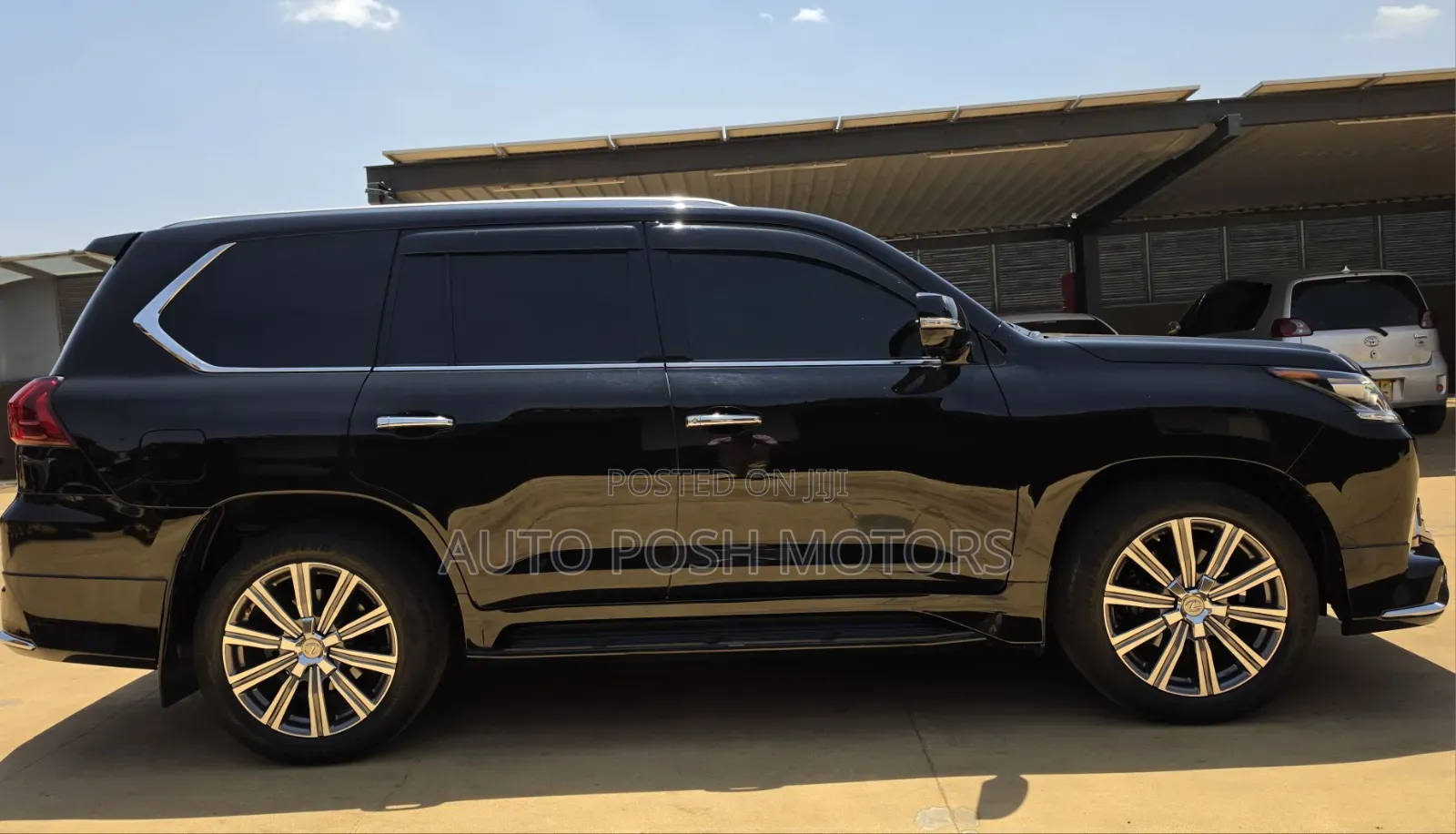 Lexus LX 2016 Black
