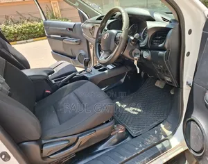 Toyota Hilux 2017 White