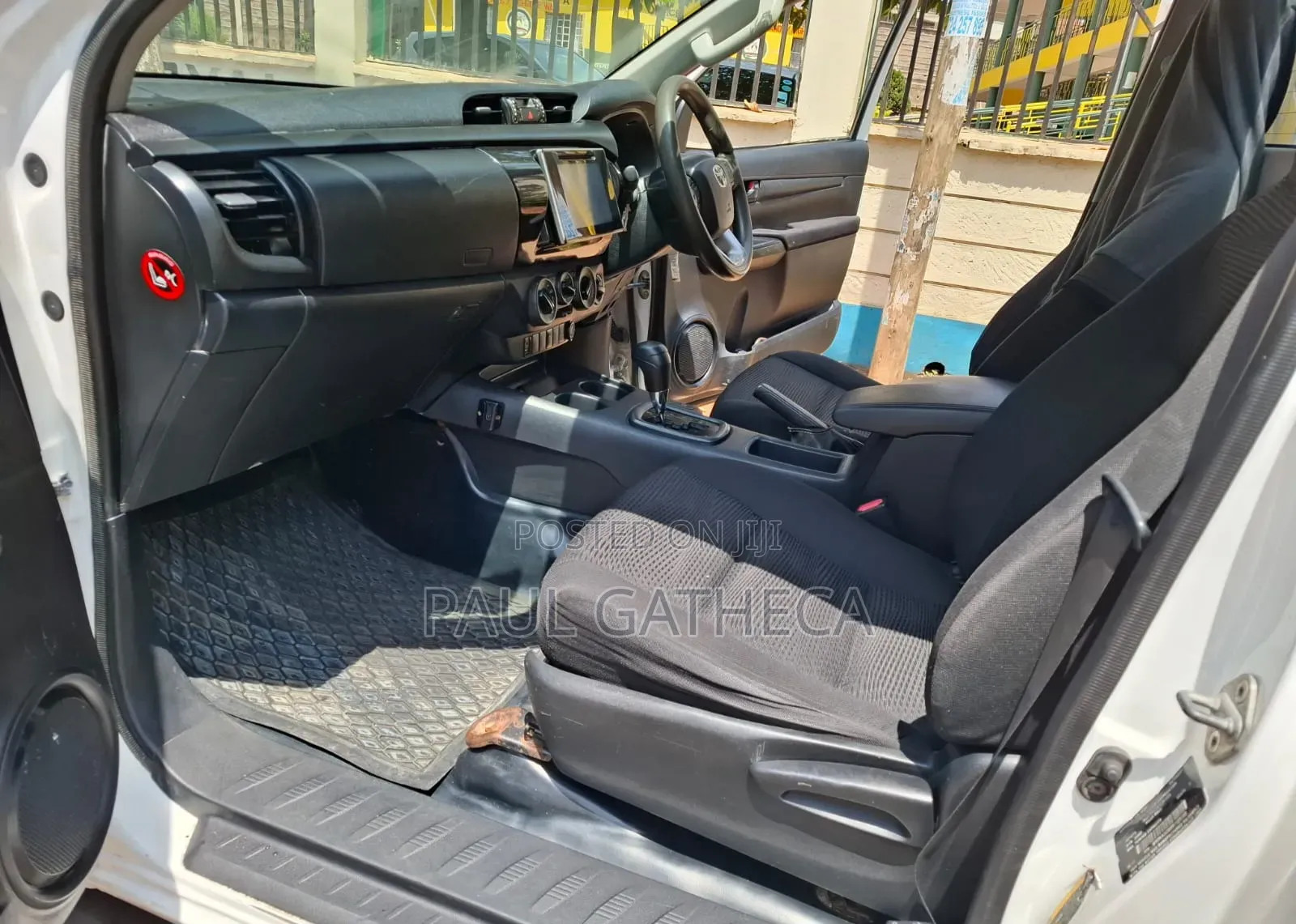 Toyota Hilux 2017 White