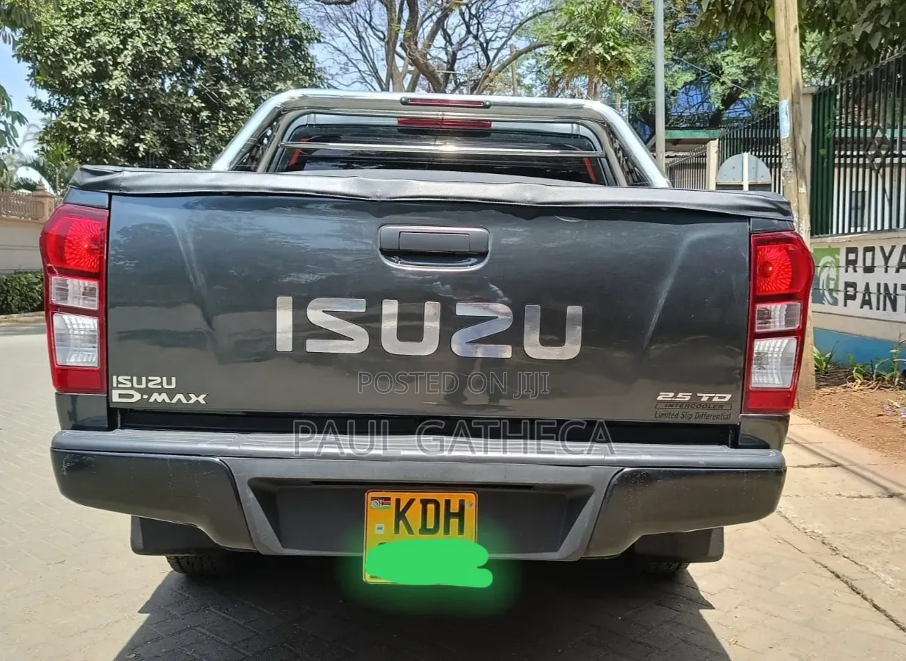 Isuzu D-MAX 2022 Gray