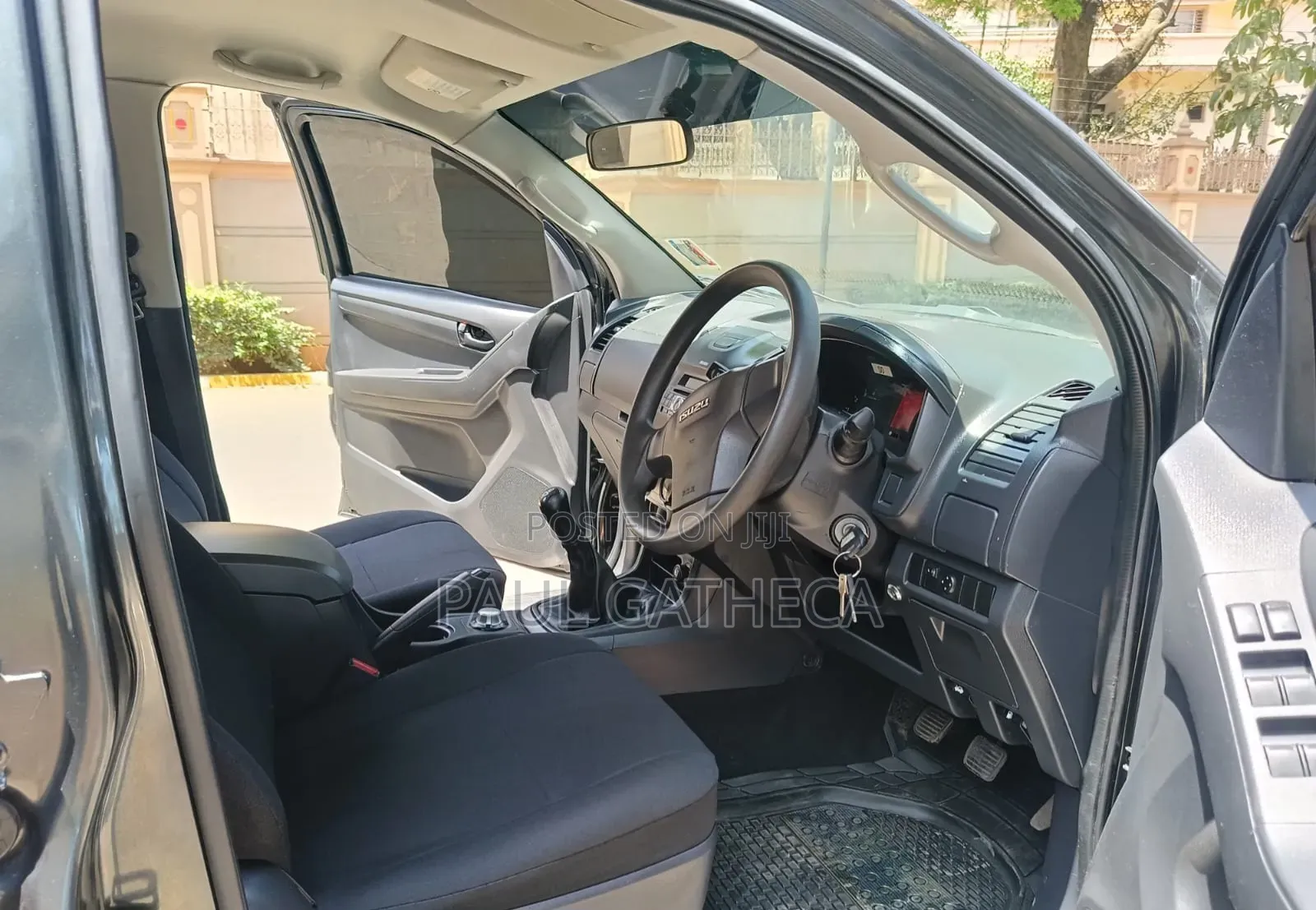 Isuzu D-MAX 2022 Gray