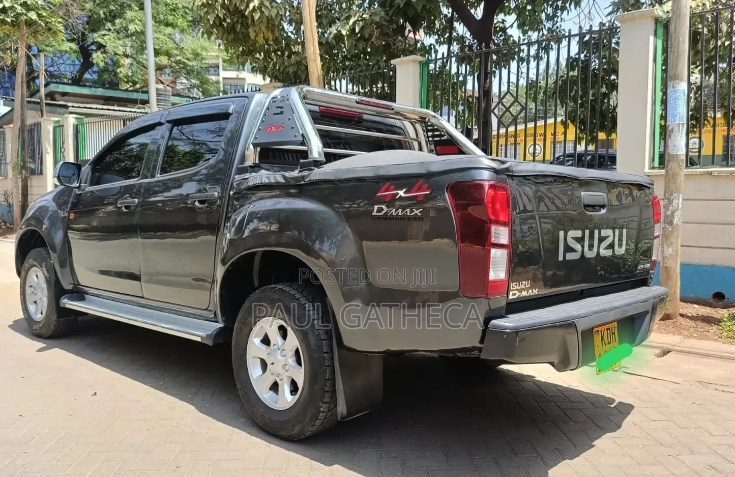 Isuzu D-MAX 2022 Gray