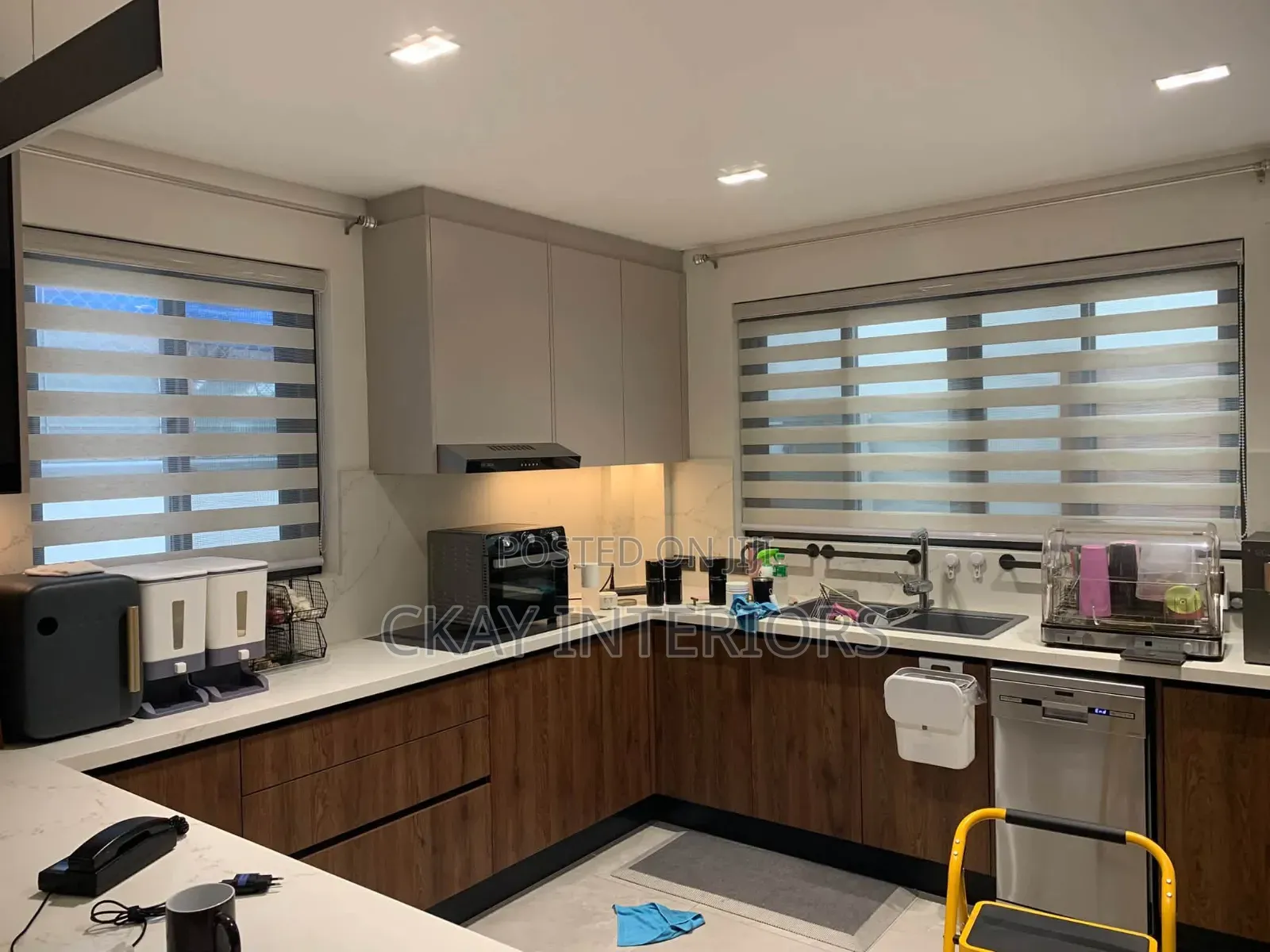 Make Every Window Count With Beautifully Fitted Horizontal Blinds
