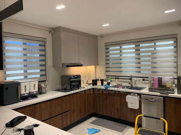Make Every Window Count With Beautifully Fitted Horizontal Blinds - main view