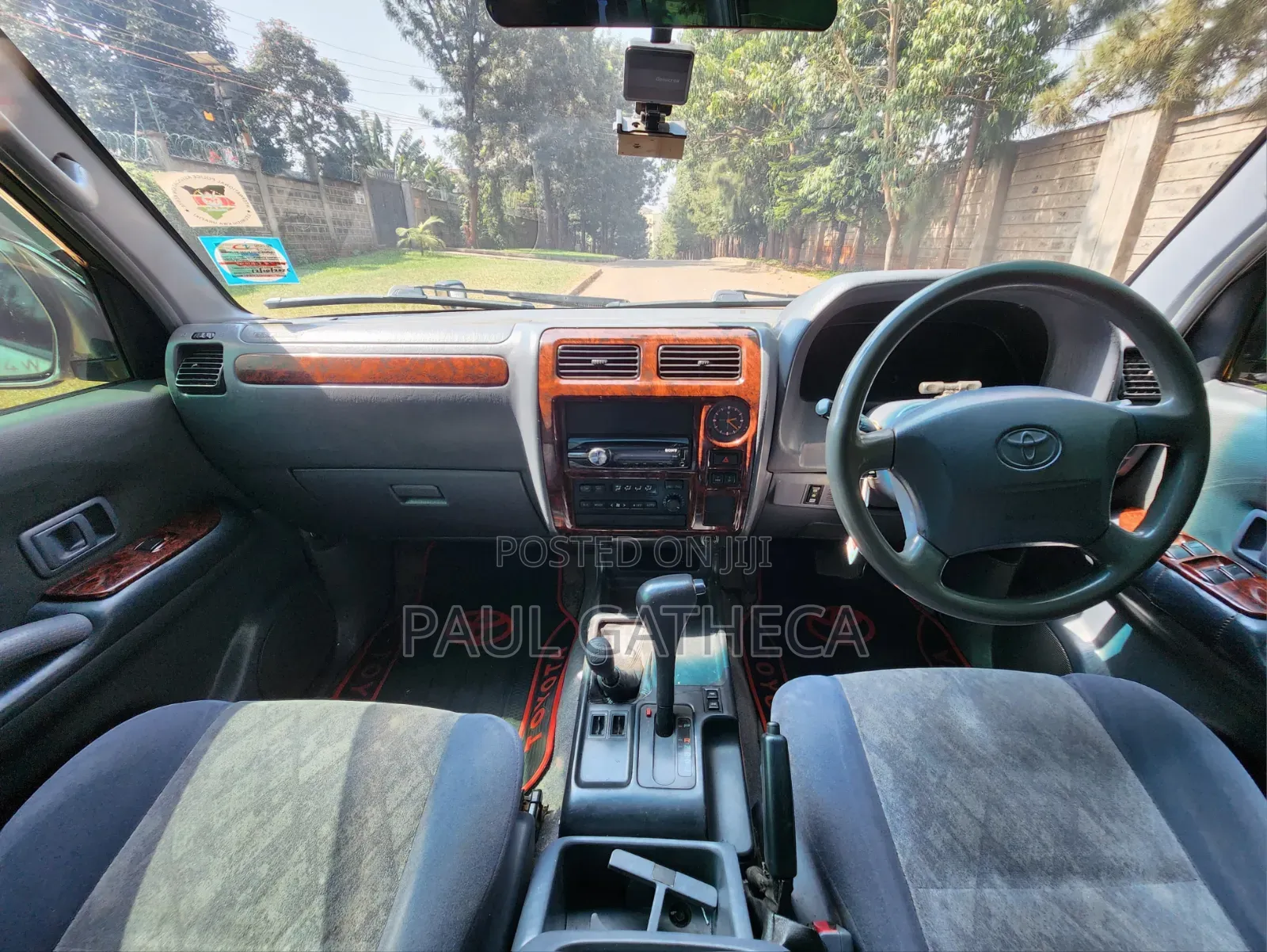 Toyota Land Cruiser Prado 2000 Silver