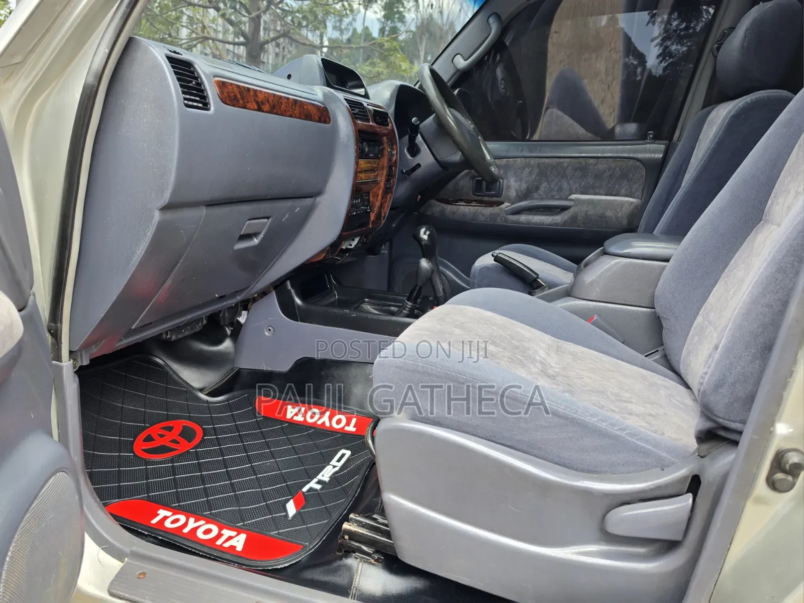 Toyota Land Cruiser Prado 2000 Silver