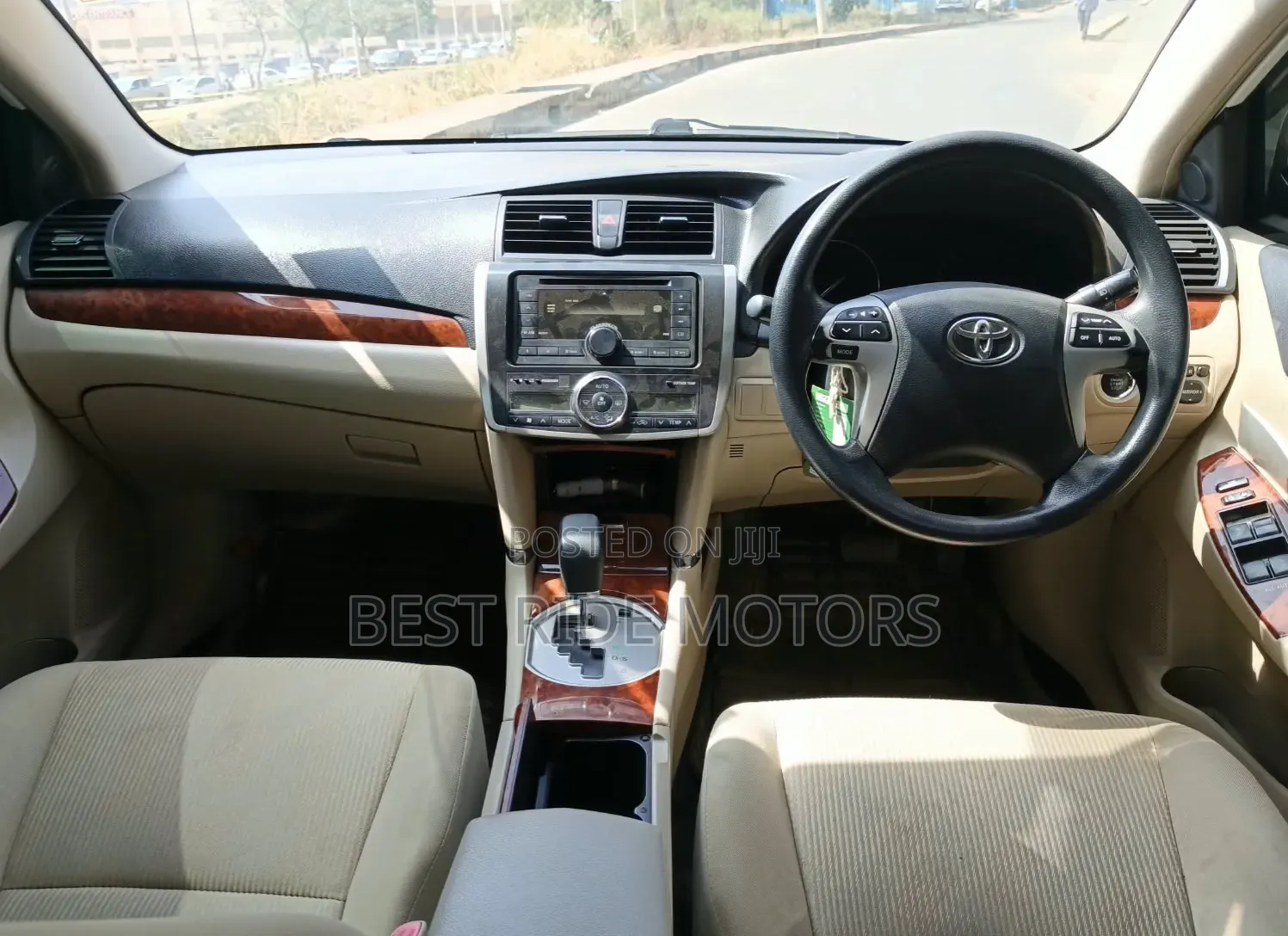 Toyota Premio 1.5 FWD 2014 White