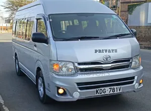 Toyota HiAce 2014 Silver