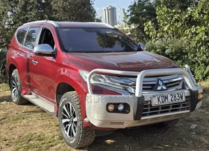 Mitsubishi Pajero Sport GLS 2017 Burgundy