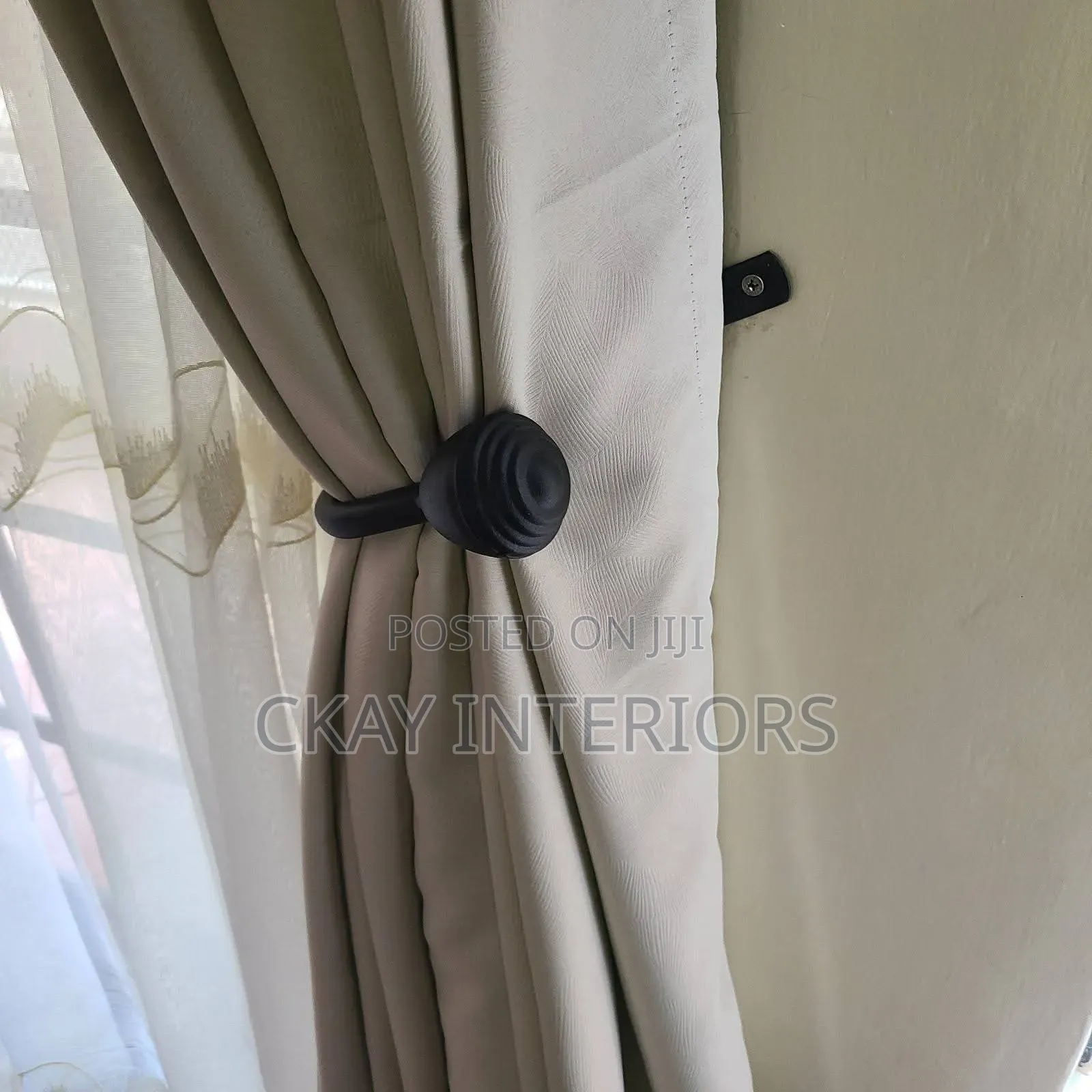 Upgrade Your Window Décor With Quality Curtain Holders