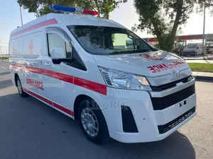 Toyota HiAce 2020 White