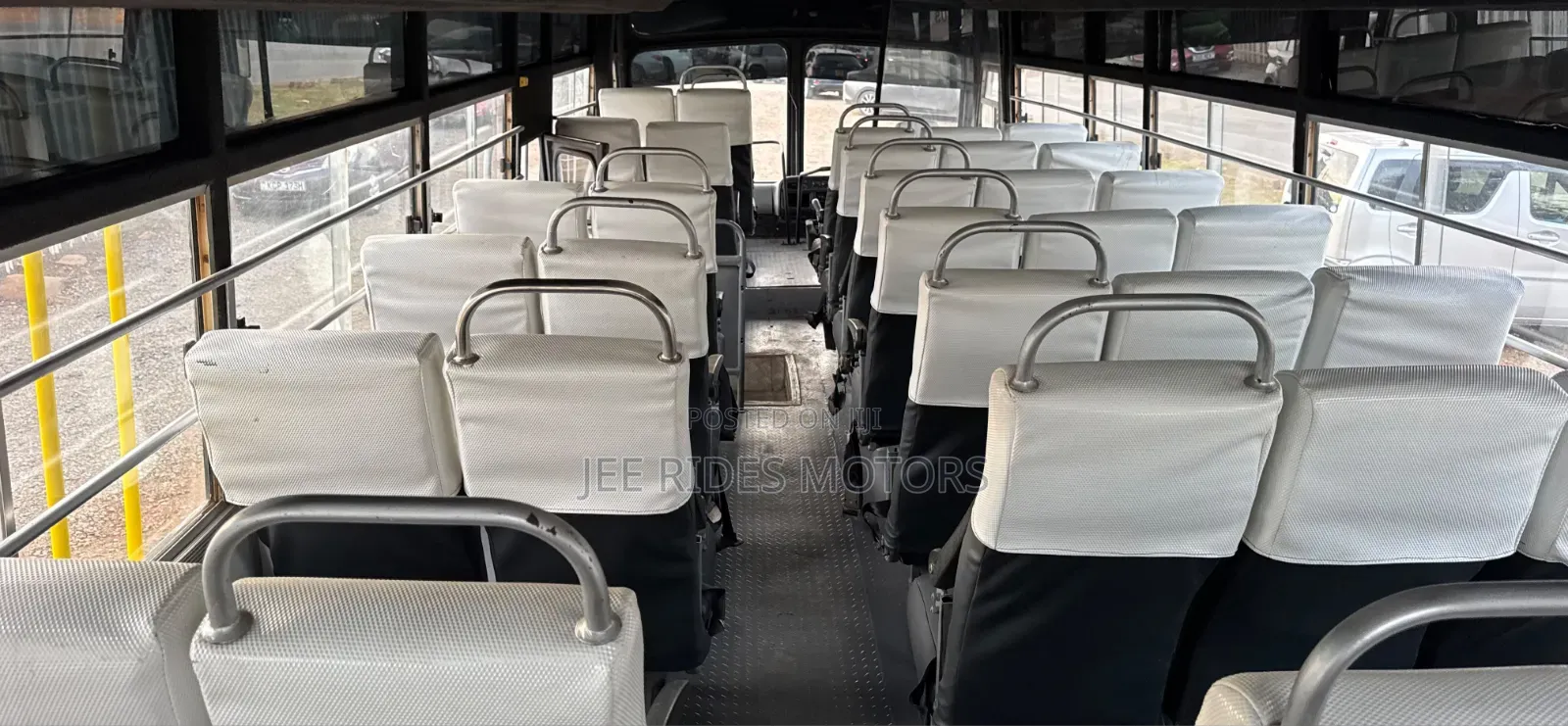 Mitsubishi Fuso Canter 2014 Yellow