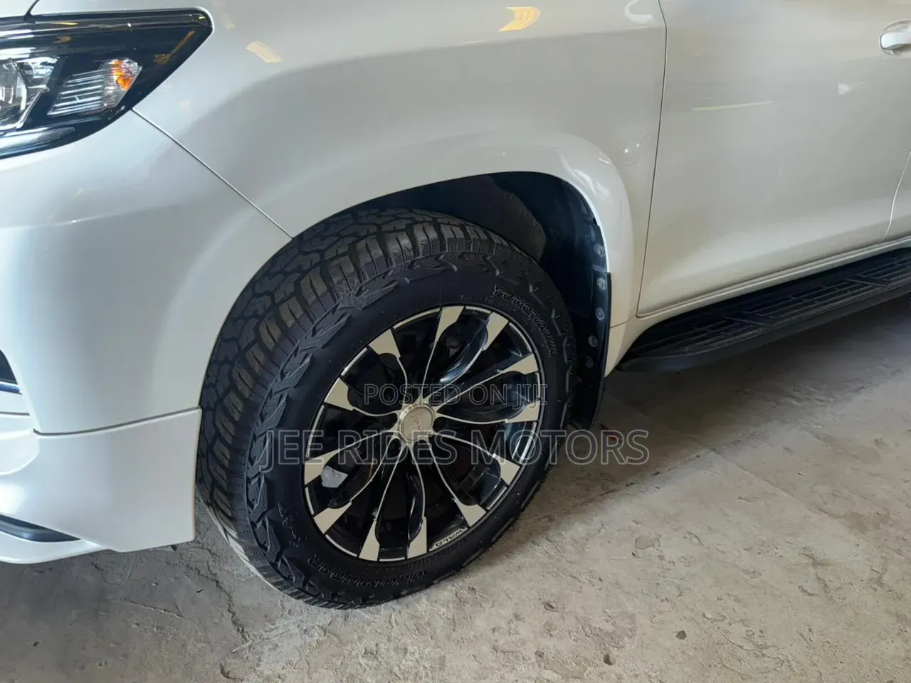 Toyota Land Cruiser Prado 2.8 2019 White