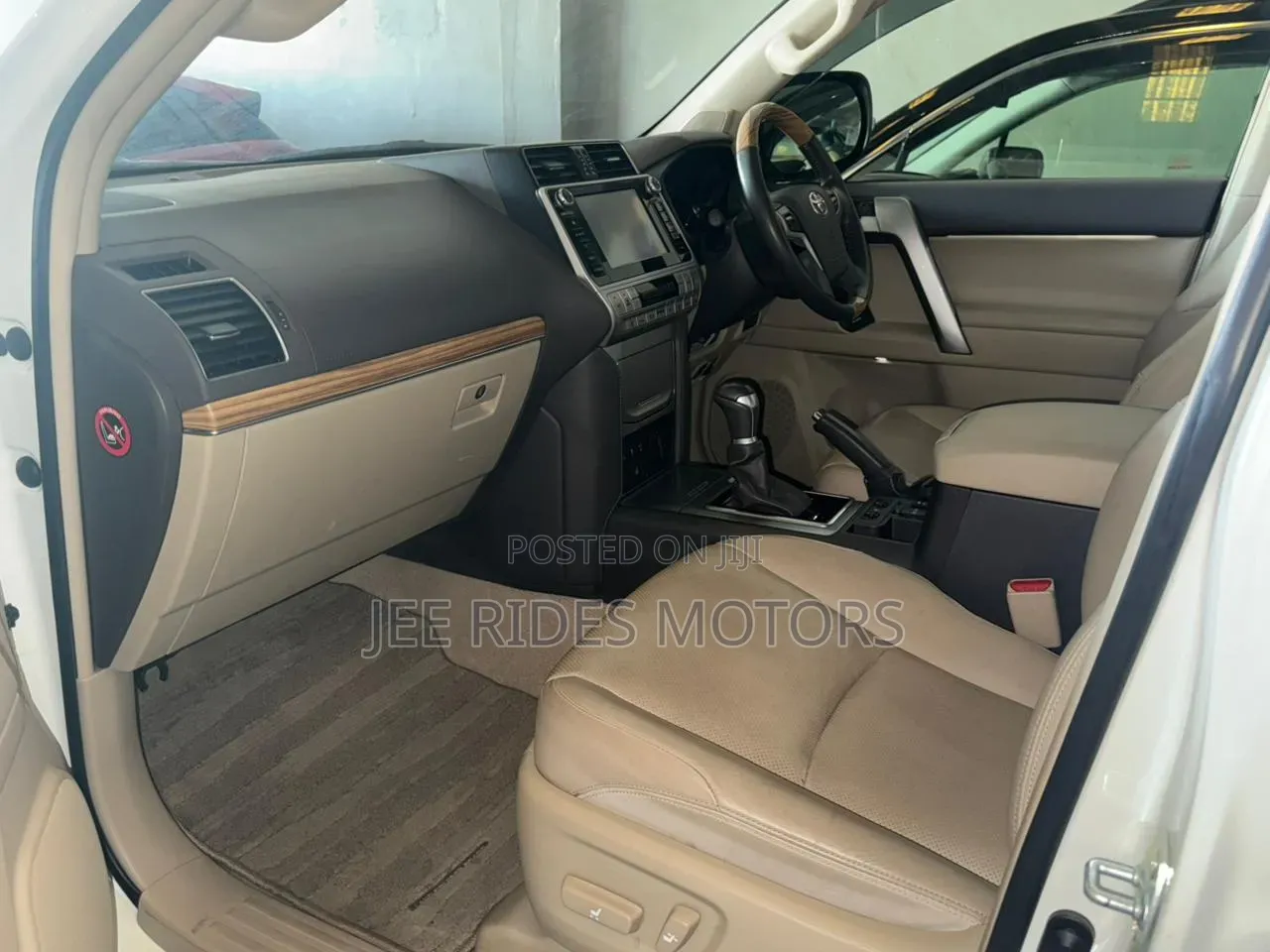 Toyota Land Cruiser Prado 2.8 2019 White