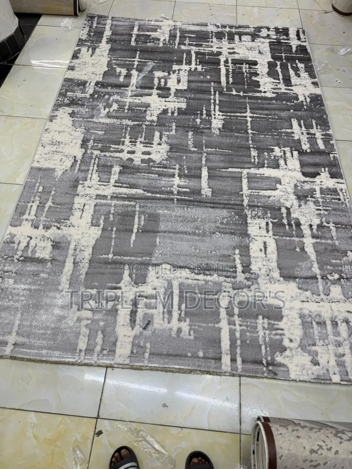 Non-Shift 7x10 Turkish Home Carpet – Firm Grip