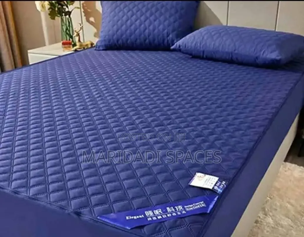Premium Mattress Protector- Waterproof / No More Stain 3 by 6