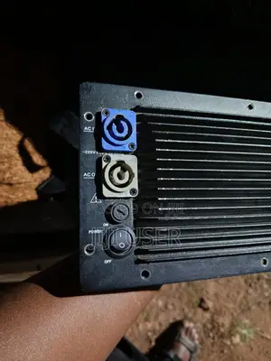 Integrated Class-D Active Speaker Amplifier Module