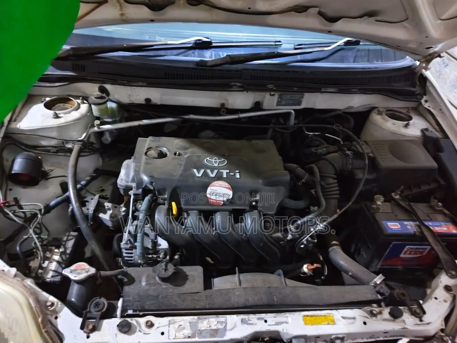 Toyota Corolla 2004 White