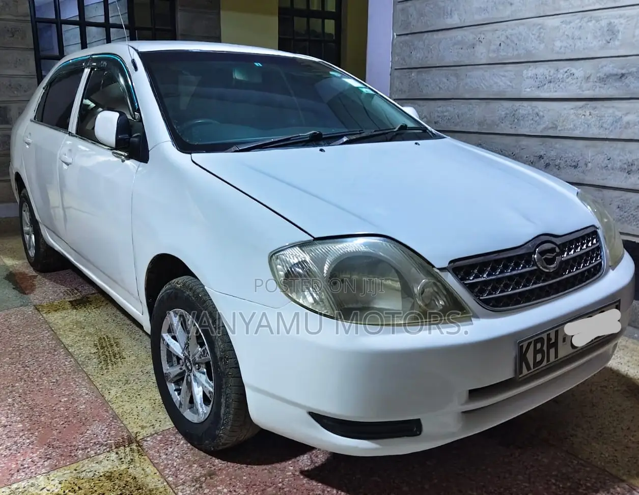 Toyota Corolla 2004 White