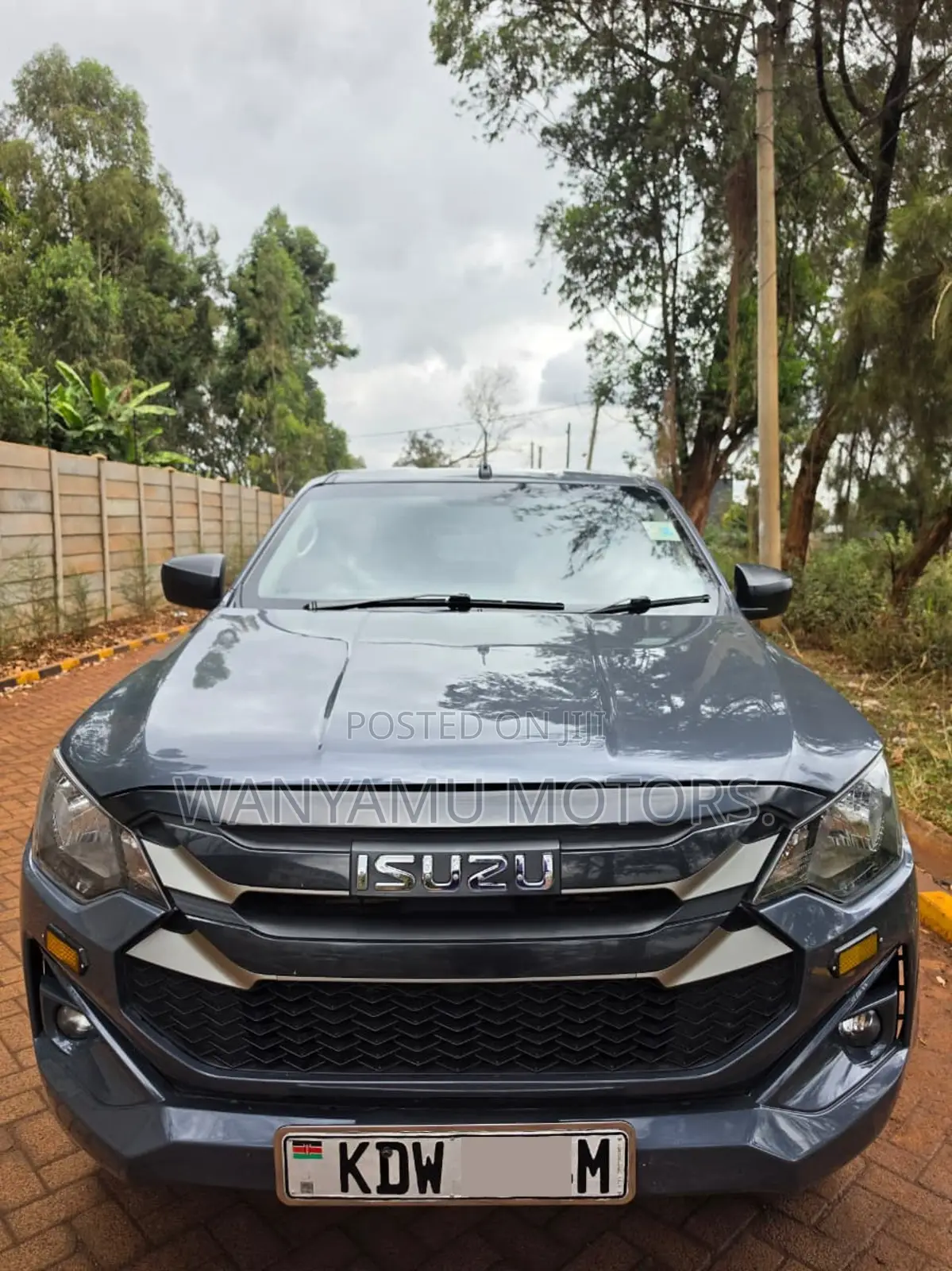 Isuzu D-MAX 2025 Gray
