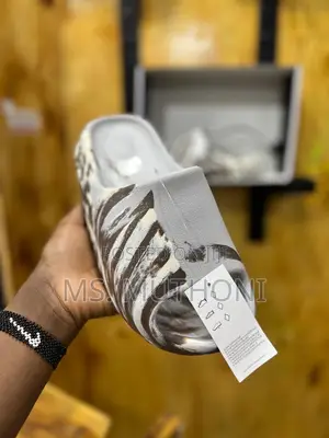 MX Moon Grey Marbled Yeezy Slides Size 38-45