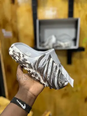 MX Moon Grey Marbled Yeezy Slides Size 38-45