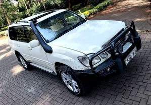 Lexus LX 470 AWD 2000 White