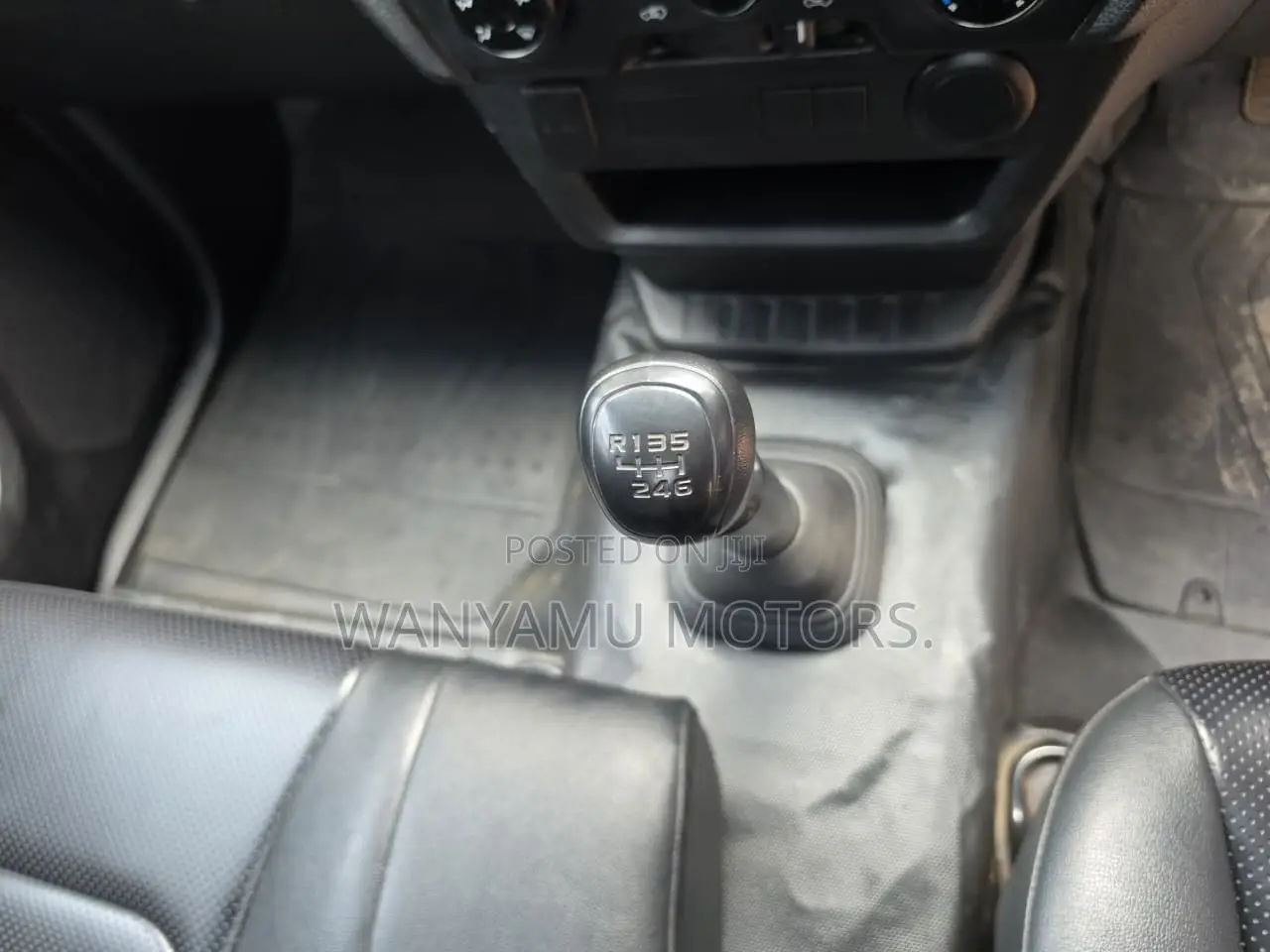 Isuzu D-MAX 2025 Gray