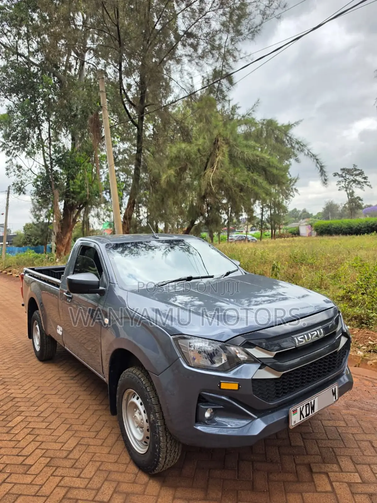 Isuzu D-MAX 2025 Gray