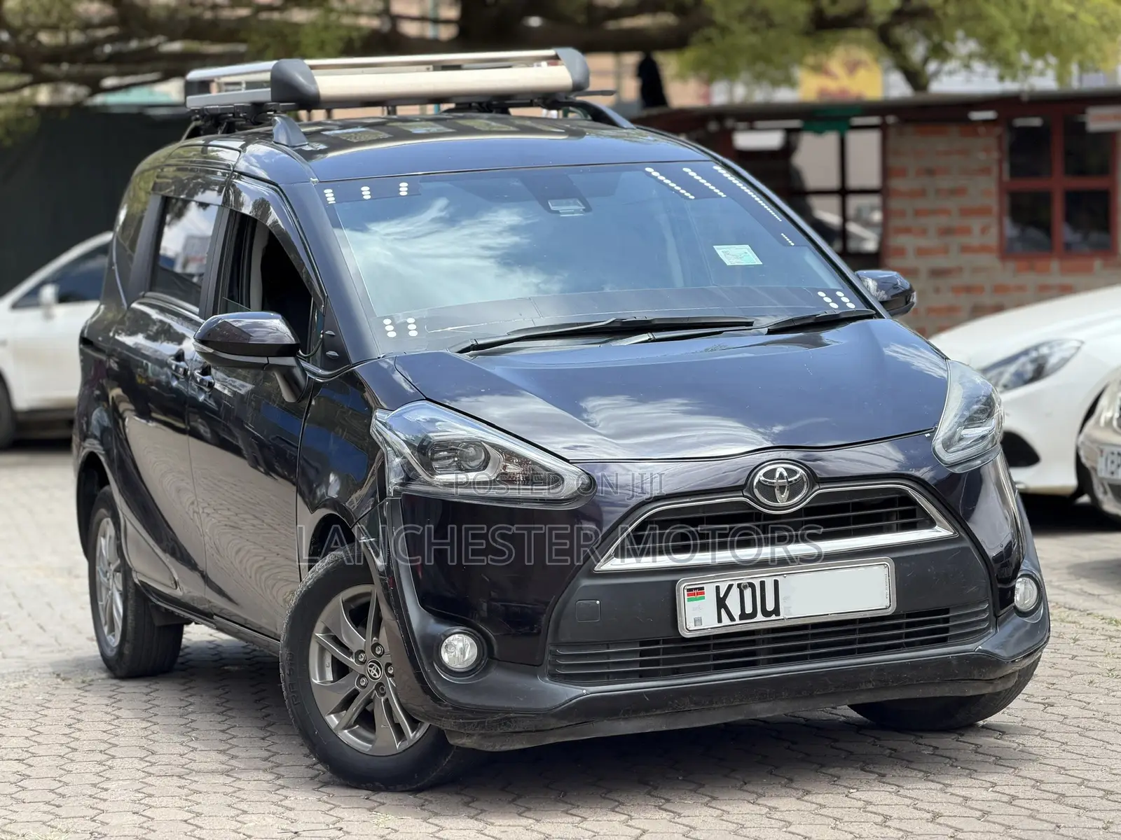 Toyota Sienta 2018