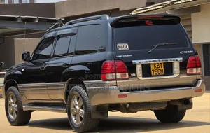Toyota Land Cruiser 2005 Black
