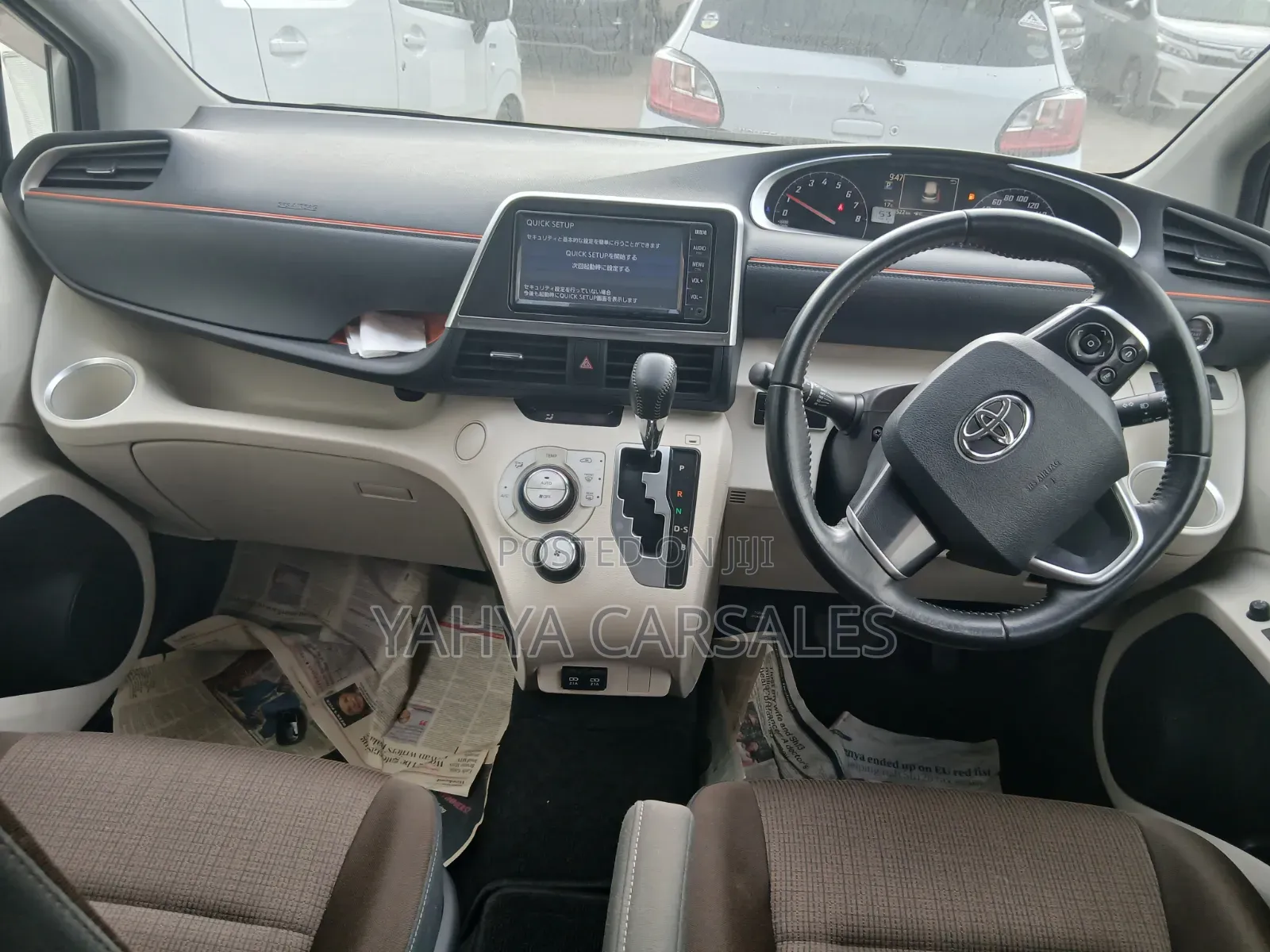 Toyota Sienta 2019 Silver