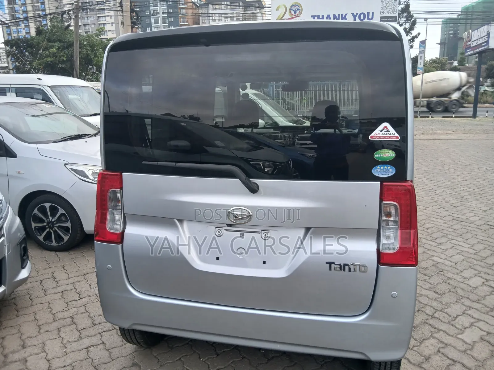 Daihatsu Tanto 2019 Silver