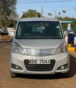 Mitsubishi Delica D:5 2014 Silver