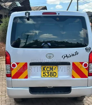 Toyota HiAce 2009 Silver