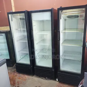 Medium Show Case Chilled (300l)
