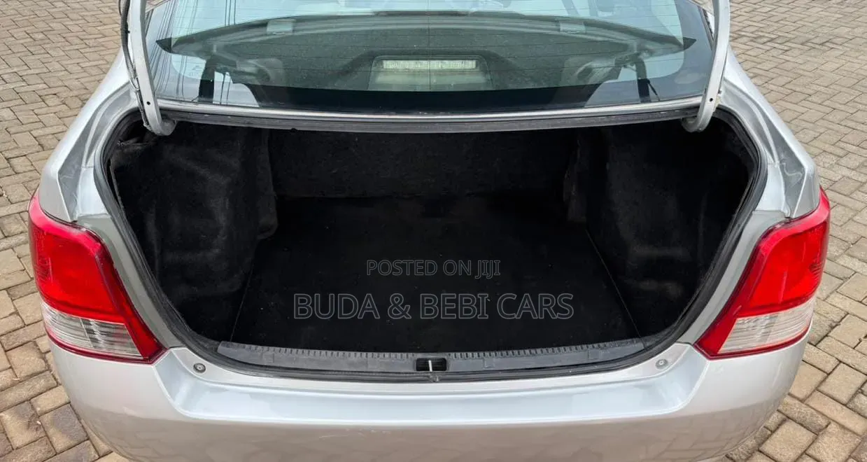 Toyota Axio 1.5 X 2WD 2013 Silver