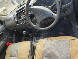 Toyota Hilux 2.5 D-4D SRX 2012 Gray