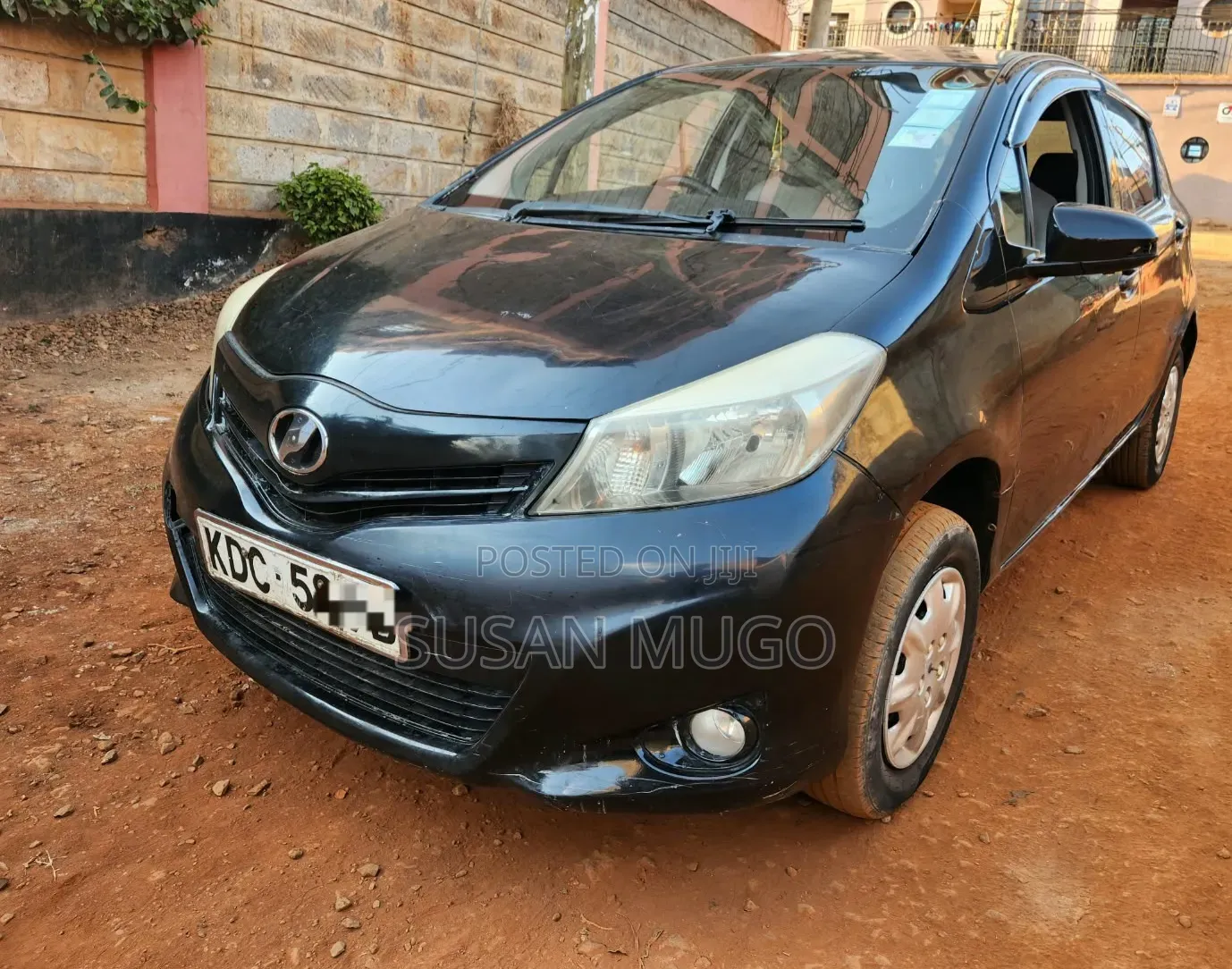 Toyota Vitz 2013 Black
