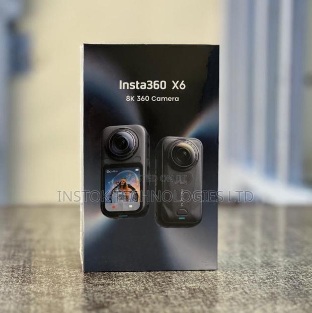Insta360 X6 360° Action Camera - Standard Bundle