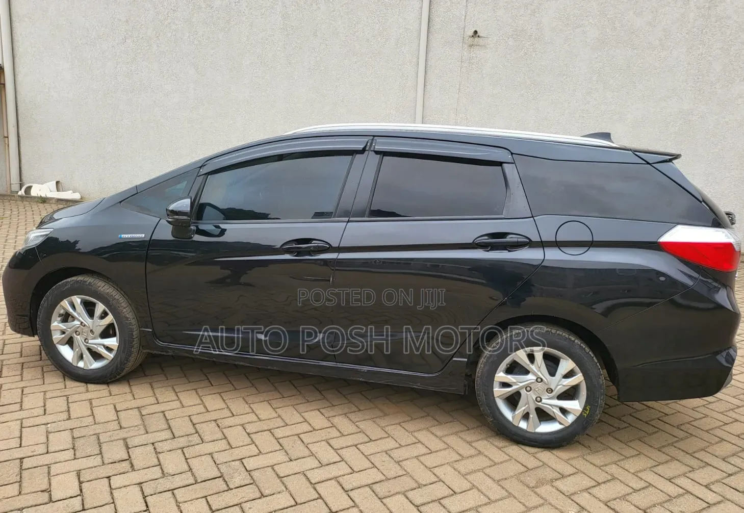 Honda Shuttle 2016 Black