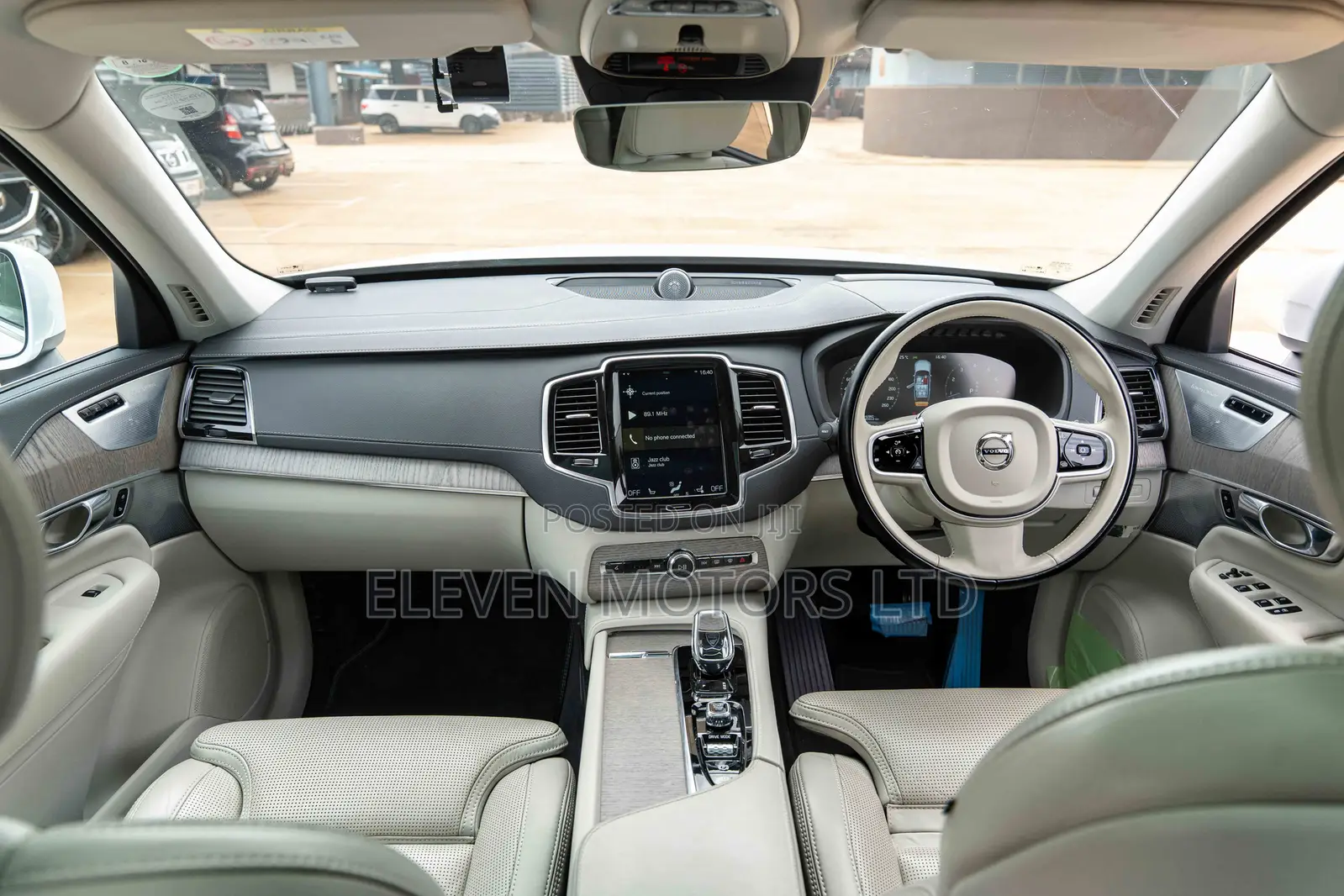 Volvo XC90 2020 White