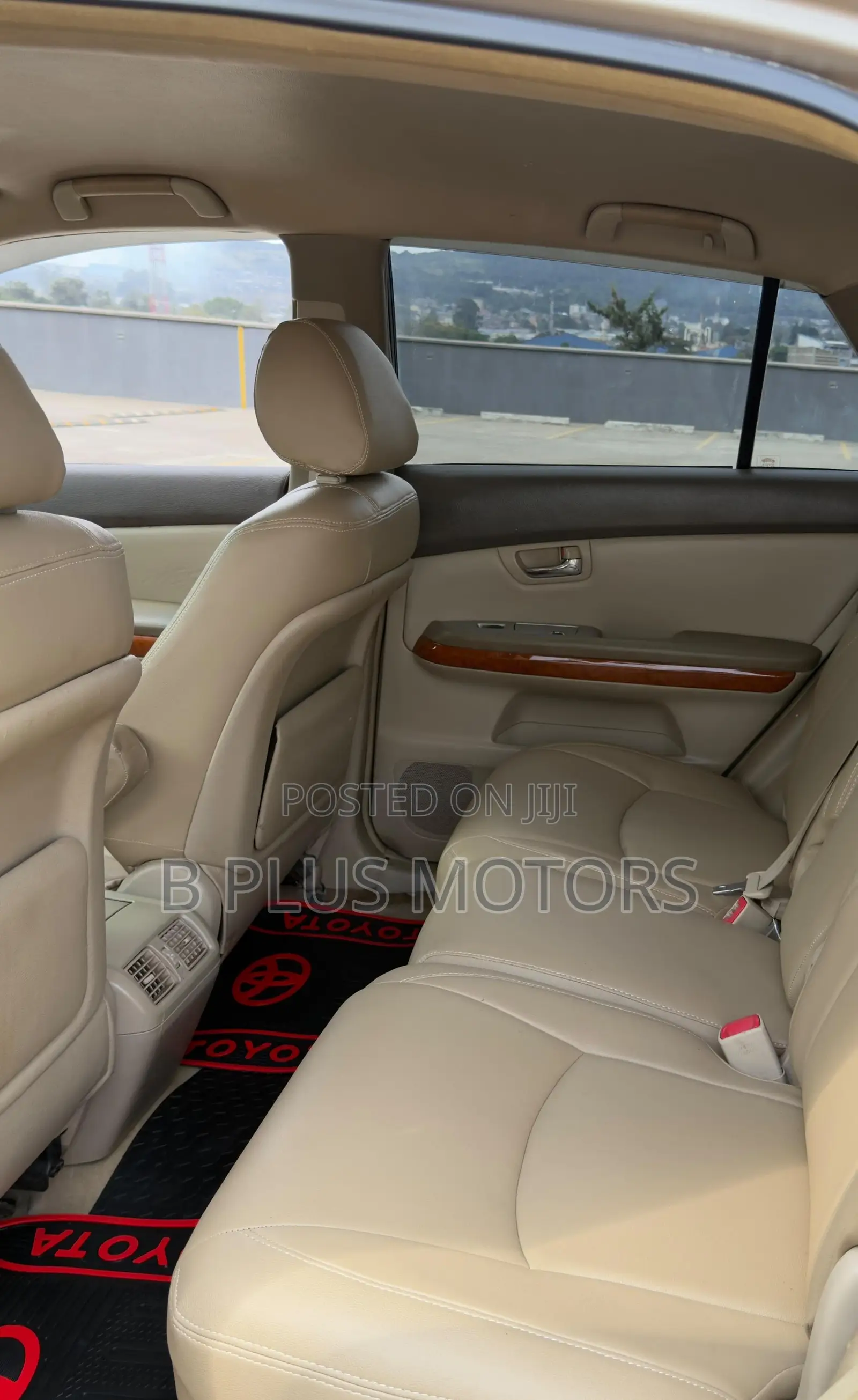 Toyota Harrier 2012 Gold