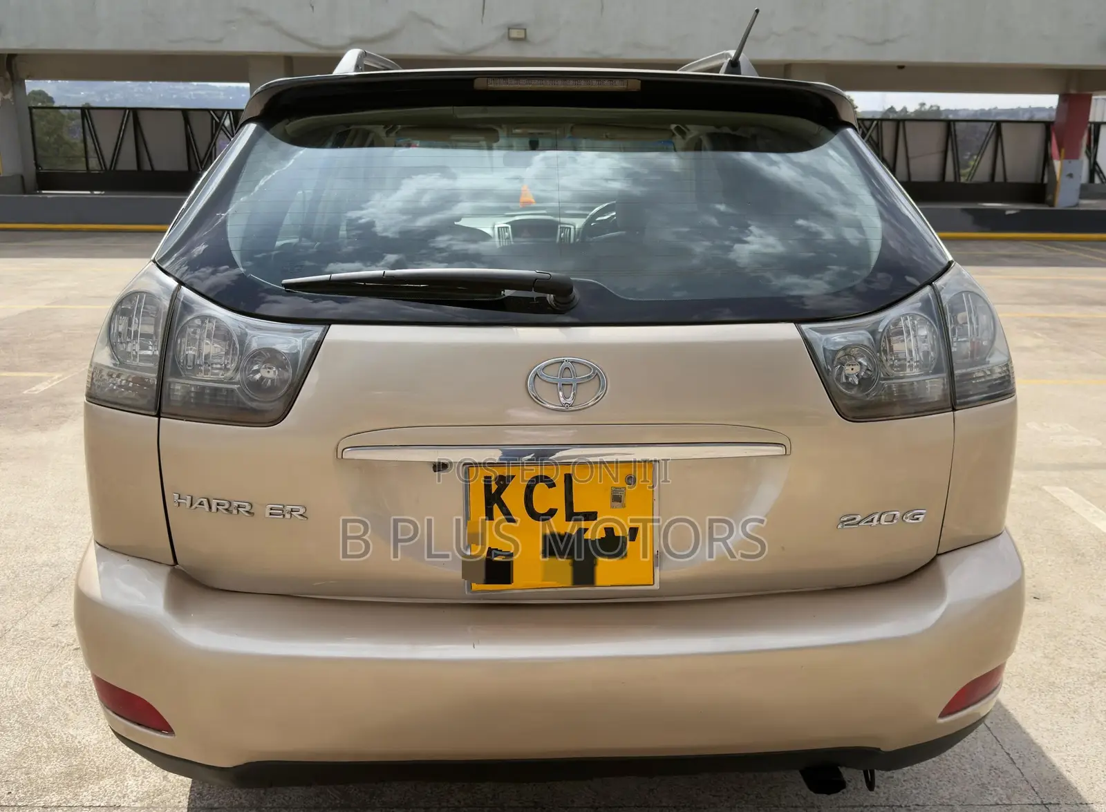 Toyota Harrier 2012 Gold