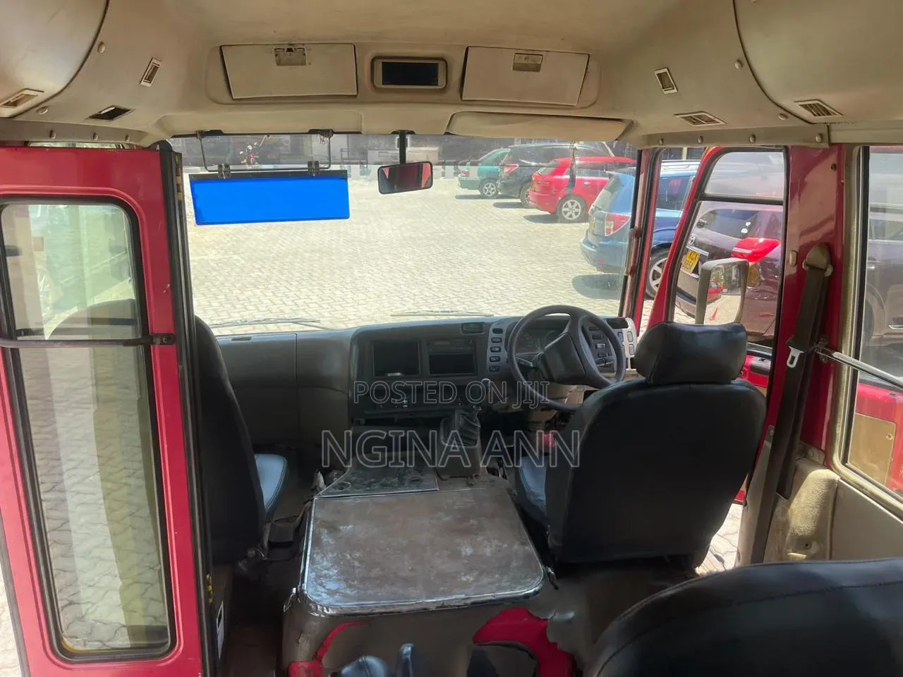 Mitsubishi Fuso Rosa 2004 Yellow