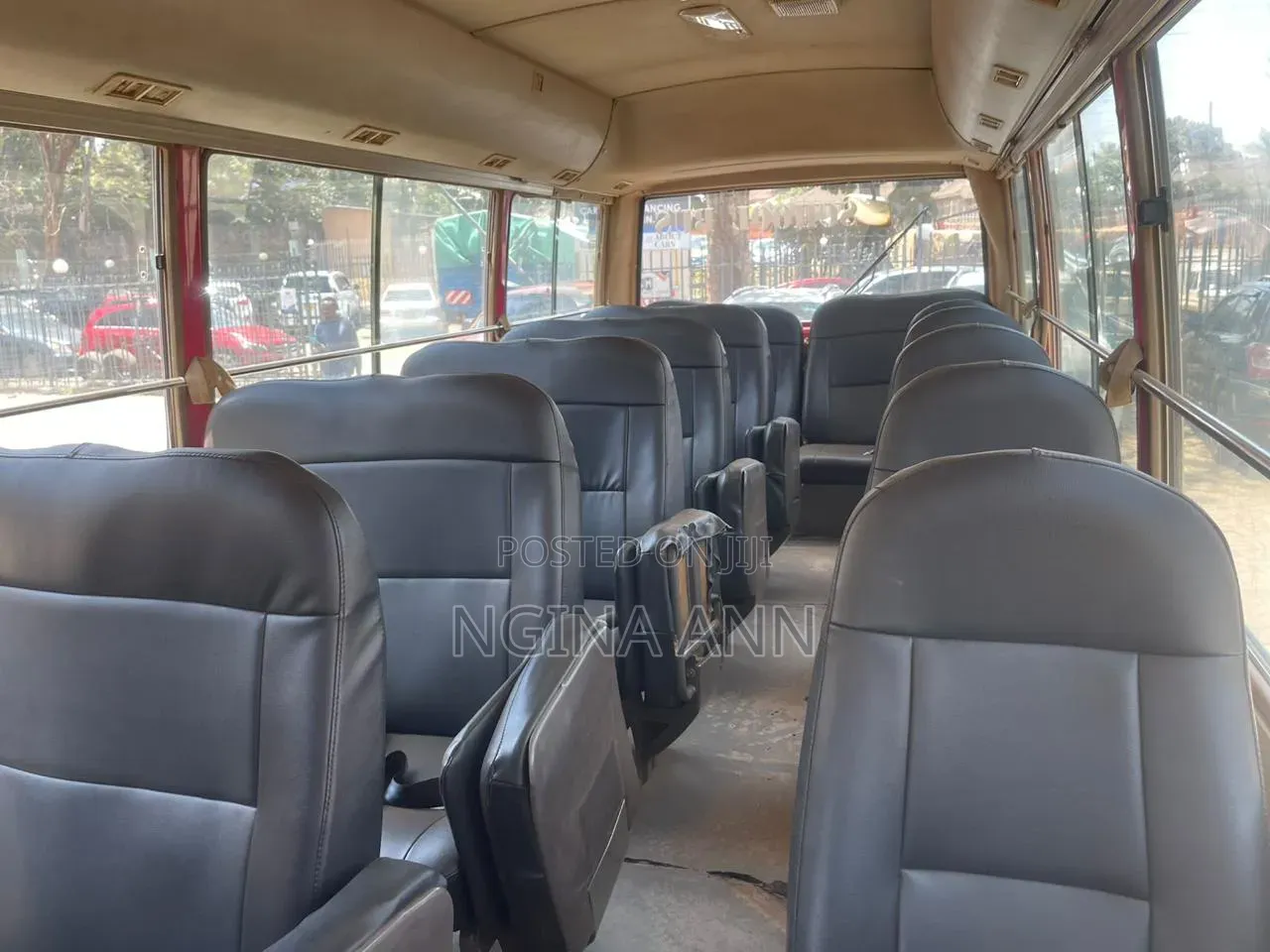 Mitsubishi Fuso Rosa 2004 Yellow