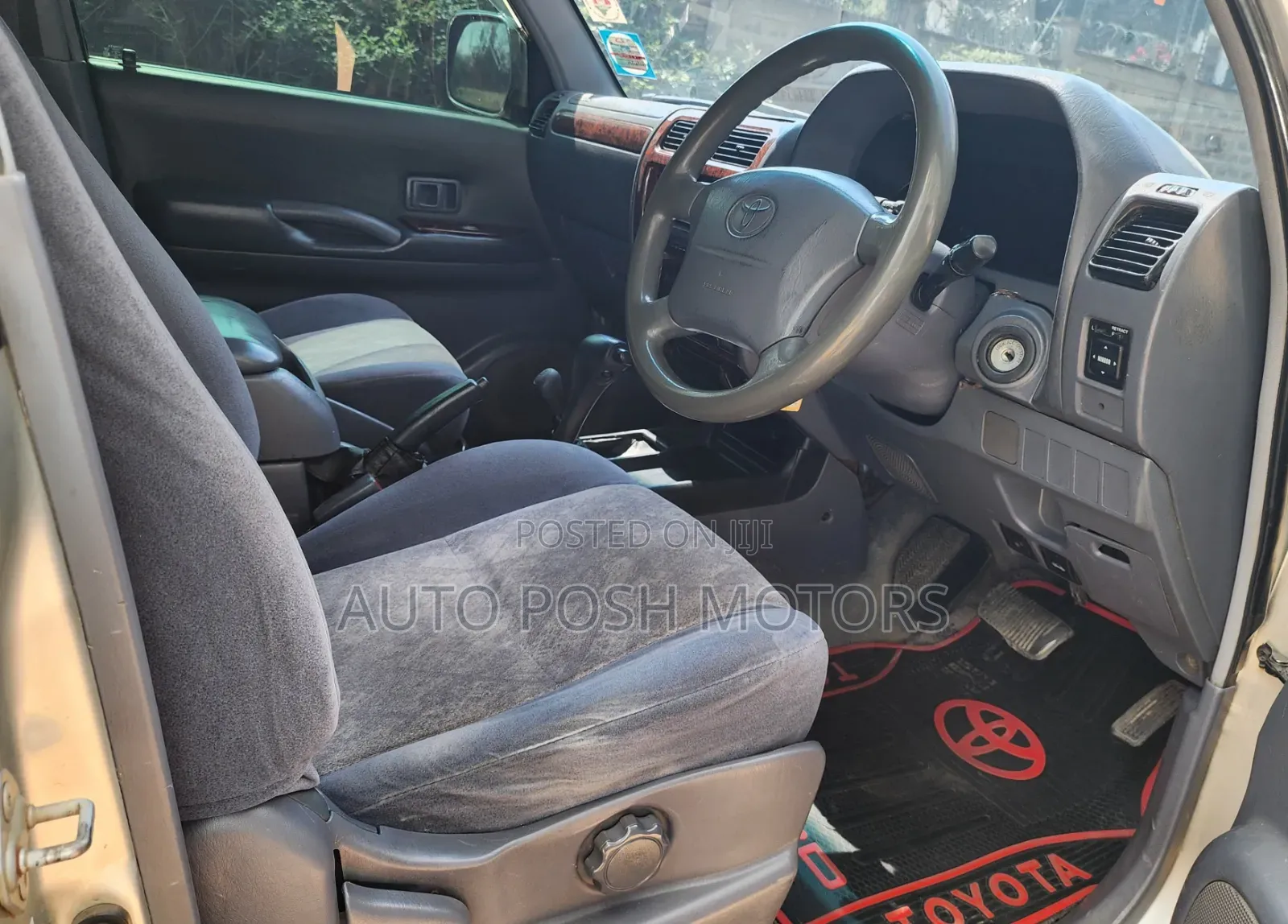 Toyota Land Cruiser Prado 2000 Silver
