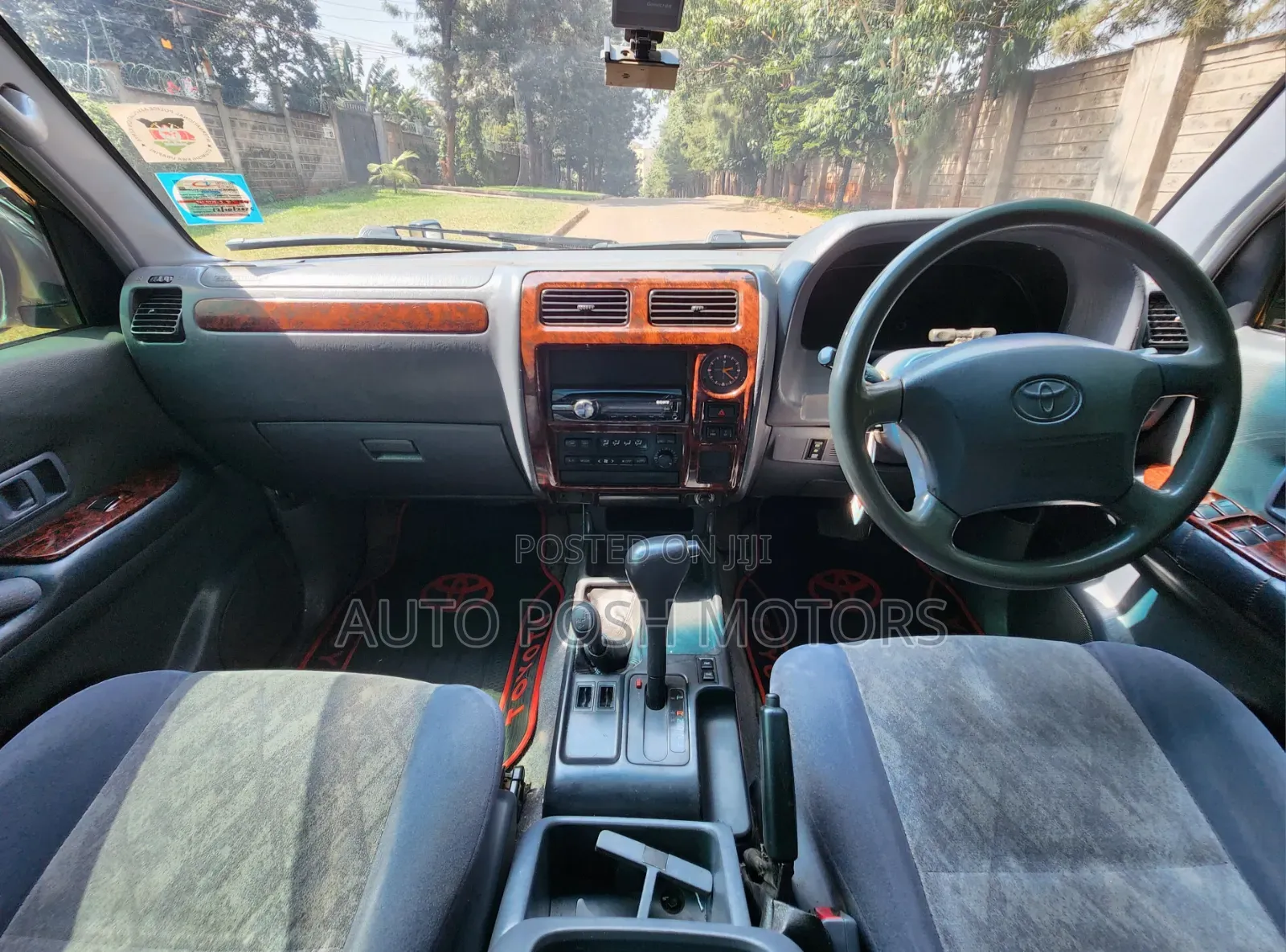 Toyota Land Cruiser Prado 2000 Silver