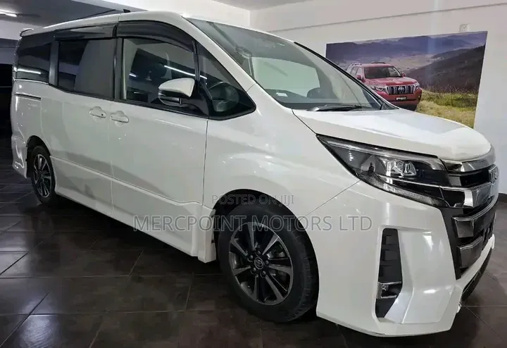 Toyota Noah 2019 White